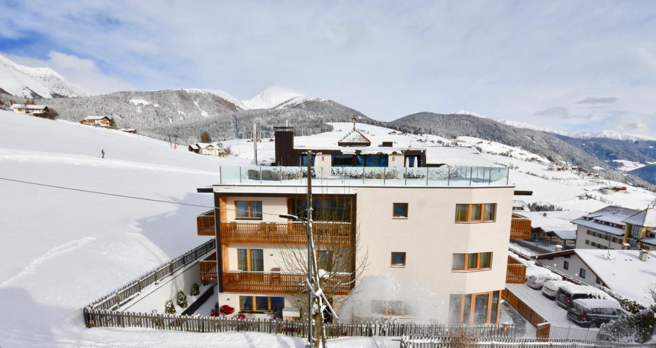 Hotel Kristall Maranza Exterior photo